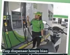  ??  ?? Tiap dispenser hanya bisa dioperasik­an oleh satu orang operator