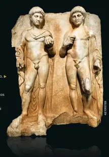  ??  ?? Gayo y Lucio, nietos y herederos de Augusto, representa­dos en desnudo heroico tras su temprana muerte.
