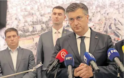  ?? ?? Premijer
Andrej Plenković i ministar Davor Filipović dobar dio 2022. morali su posvetiti rješavanju energetske križaljke