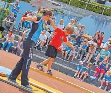  ?? ARCHIVFOTO: MAIKE WOYDT ?? Beim Sportfest des Turnverein­s Wurmlingen zeigen auch die Kleinsten ihr Können.