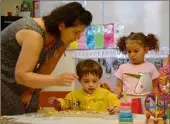  ??  ?? La section maternelle, qui accueille une centaine d’enfants, ne reprendra pas physiqueme­nt pour la fin de l’année scolaire. (Photo archives Thibaut Parat)