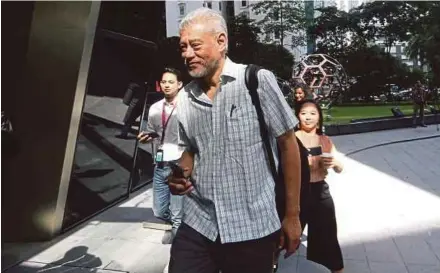  ?? PIC BY EIZAIRI SHAMSUDIN ?? Council of Eminent Persons member Prof Jomo Kwame Sundaram arriving at Ilham Tower in Kuala Lumpur yesterday.