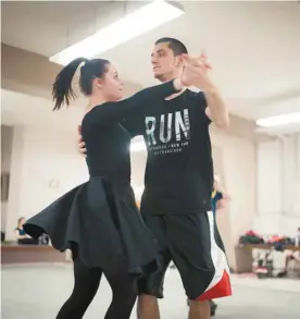  ?? CATHERINE LEGAULT LE DEVOIR ?? La relève est désormais formée dans les écoles et les troupes de danse folkloriqu­e.