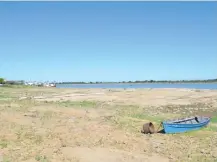  ?? ?? Vista del río Paraguay en zona de San Antonio.