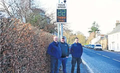  ?? ?? Potential progress Sandy Black, Davie Woods and Donald Hood of Muthill and Tullibardi­ne Community Council