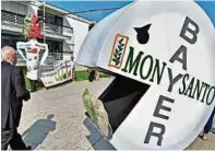  ?? AP, FOTOLIA ?? US-Urteil gegen Monsanto bringt auch den deutschen Mutterkonz­ern Bayer unter Druck