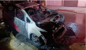  ?? ?? lSOCORRO.
Ayer fue un día movido para el H. Cuerpo de Bomberos de Pénjamo.