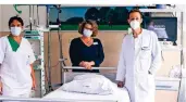  ?? FOTO: JANA BAUCH ?? Ein Team um die leitende Pflegemana­gerin Birgit Gillmann (Mitte) kümmert sich in den Kliniken Maria Hilf um die Intensivpf­lege.