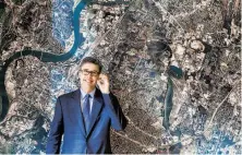  ?? Erik Schelzig / Associated Press ?? Chattanoog­a, Tenn., Mayor Andy Berke used political will and federal stimulus money to get a municipal fiber optic network.