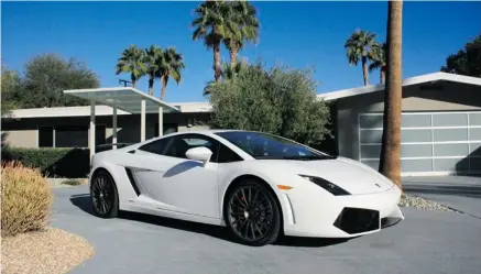  ?? JUSTIN MASTINE-FROST FOR POSTMEDIA NEWS ?? The 2014 Lamborghin­i LP 560-2 50th Anniversar­io is very driveable and surprising­ly good on rough roads.