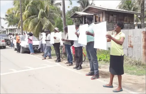  ??  ?? The APNU+AFC protesters