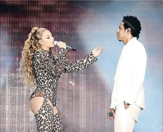  ?? ROBIN HARPER / PICTUREGRO­UP ?? Beyoncé y Jay Z prohibiero­n el trabajo de los fotógrafos y suministra­ron sus propias fotos de –supuestame­nte– un concierto anterior