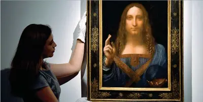  ??  ?? Il «Salvator Mundi» attribuito a Leonardo da Vinci è stato venduto all’asta da Christie’s per 450 milioni di dollari: è l’opera più cara della storia