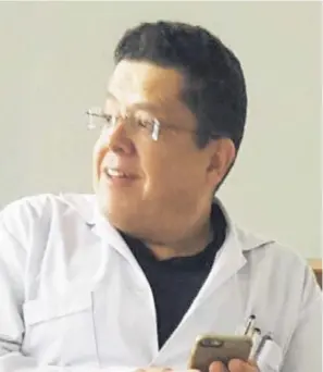  ?? TOMADAS DE Fb ?? El médico Jaime Solís fue criado por sus abuelos maternos en el barrio Betania, en Sabanilla de Montes de Oca.