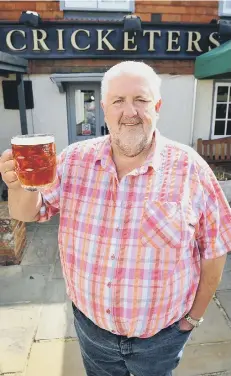  ?? PICTURE: STEVE ROBARDS ?? Craig Vit admit is going to be ‘a weird one’ seeing people inside his Wisborough Green pub after so long