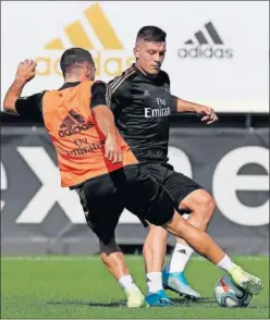  ??  ?? SIN SUERTE. A Jovic le ha faltado fortuna en su inicio de madridista.