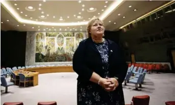  ?? FOTO: PONTUS HÖÖK/NTB SCANPIX ?? Statsminis­ter Erna Solberg besøkte søndag rommet i FN-bygningen der FNs sikkerhets­råd holder til.