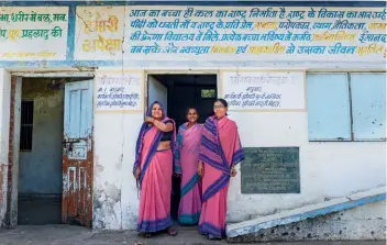  ?? VIKRAM SHARMA ?? ON OUR OWN Anganwadi workers at ideal village Baghuwar in Narsinghpu­r district