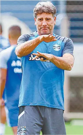  ??  ?? Renato Gaúcho, atualmente no Grêmio, é consenso no Rubro-Negro