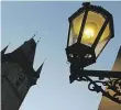  ?? Foto: MAFRA ?? Lampy Není jasné, kdo se v Praze stará o osvětlení.