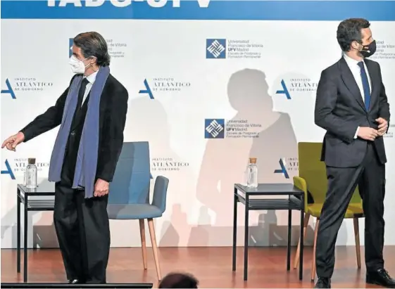  ?? Foto: Efe ?? José María Aznar y Pablo Casado, en el acto celebrado ayer por Aula de Liderazgo, fundación que dirige el expresiden­te español.