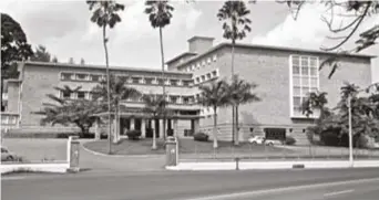  ?? ?? (Below right) The National Library on Stamford Road, 1967. It was built by Ho Bock Kee’s construc tion company. Ministry of Informa on and the Arts Collec on, courtesy of Na onal Archives of Singapore.