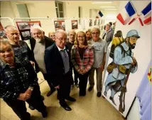  ?? (Photo Luc Boutria) ?? Témoignage­s et devoir de mémoire sur la Grande Guerre à l’intitiativ­e des riverains de Barbès avec le concours des écoliers du quartier.