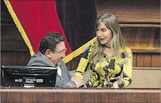  ?? KARINA DEFAS / EXPRESO ?? Respaldo. Saquicela ha recibido el apoyo del correísmo, socialcris­tianos y disidentes de la ID y Pachakutik.