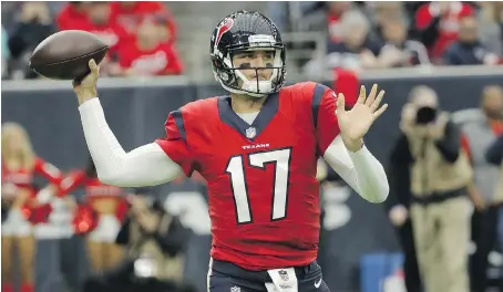  ?? DAVID J. PHILLIP/THE ASSOCIATED PRESS ?? Houston Texans quarterbac­k Brock Osweiler won’t start against the Cincinnati Bengals on Christmas Eve.