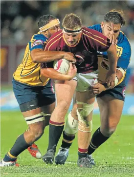  ?? /Carl Fourie/Gallo Images ?? On the charge: Maties hooker Daniel Jooste takes on the opposition in the tight phases, a tactic Tuks will have to be aware of in Monday’s final.