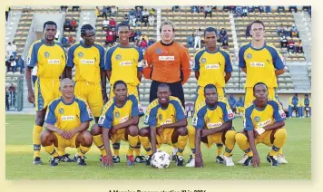  ??  ?? A Manning Rangers starting XI in 2004.