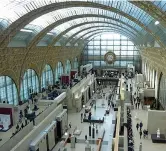  ??  ?? Eclettico Il Musée d’orsay (1986), era stato in precedenza stazione ferroviari­a (costruita nel 1900), sede di una compagnia teatrale e di una casa d’aste