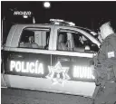  ??  ?? Tras el hecho violento la policía municipal acudióal lugar.