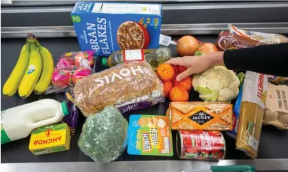  ?? Photograph: Matthew Horwood/Getty Images ?? There have been large price increases for everyday staples such as pasta (60%), tea (65%), milk, biscuits and bread.