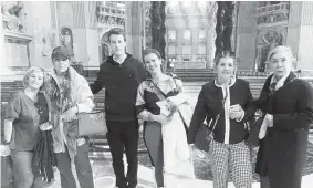  ?? ?? Marques acompanhou a visita da família Aveiro ao Vaticano.