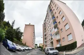  ?? (Photo Michael Alesi) ?? C’est au sein de la résidence Jeanne-d’Arc, dans la vallée du Careï à Menton, que les Mentonnais ont été interpellé­s.