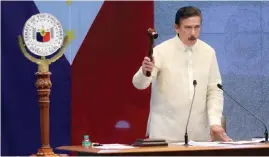  ?? ALI VICOY ?? BACK TO WORK Binubuksan ni Senate President Vicente Sotto III ang Third Regular Session ng 17th Congress sa Senate kahapon.