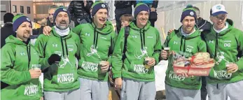  ?? FOTO: PRIVAT ?? Die Krähenbach Kings aus Talheim freuten sich beim Euro Pond Hockey Cup über ihren dritten Platz.