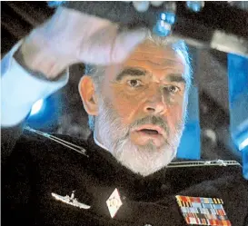  ??  ?? Kapitän Ramius (Sean Connery) versucht die russische Marine auszu
tricksen – „Jagd auf Roter Oktober“um 20.15 Uhr auf Servus TV.