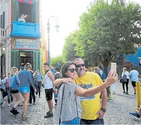  ?? ADRASTI ?? Selfie. La llegada de turistas del exterior creció 8,6% en agosto.