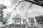  ??  ?? HIDE-OUT: The main farmhouse at Liliesleaf in 1963