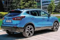  ??  ?? Der neue Nissan Qashqai bietet komfortabl­en Fahrspaß zu günstigen Konditione­n. Bereits in der Einstiegsv­ersion, die zu Preisen ab 20.490 Euro zu haben ist, gibt es eine üppige Serienauss­tattung.