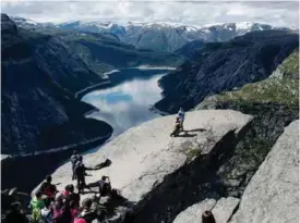  ?? ARKIVFOTO: ELIAS DAHLEN ?? FÅR PENGER:Trolltunga i Odda.