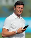  ??  ?? Javier Zanetti
L’eroe interista argentino Javier Zanetti, 47 anni, venerdì, alle 18.30 al Piccolo con Cambiasso e Veron