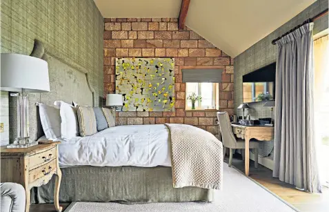  ?? ?? Sleep smart: the 10 sumptuous bedrooms are in a purpose-built annexe away from the pub itself