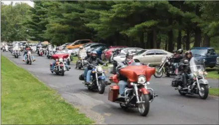  ?? PHOTO COURTESY ?? Clear Path for VeteransPa­rticipants depart Clear Path on the first leg of the 2018Ride for Clear Path.