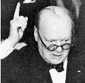  ??  ?? Realtà e finzione Da sinistra in senso orario: Winston Churchill, primo ministro britannico dal 1940 al ’45 e dal ‘51 al ‘55; Gary Oldman che lo impersona nel film «The Darkest Hour» (in Italia dal 18 gennaio); il film «Dunkirk» in cui Churchill non si...