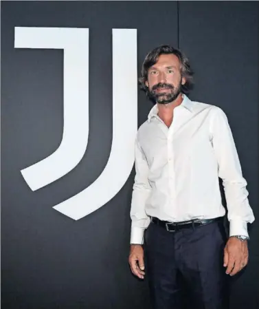  ??  ?? Andrea Pirlo, presentado como nuevo entrenador de la Juventus.