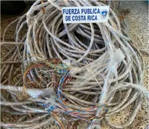  ?? FUErZA PÚbLicA ?? Este material fue hallado en un carro que intentó huir de un control de la Fuerza Pública en El Roble de Puntarenas.