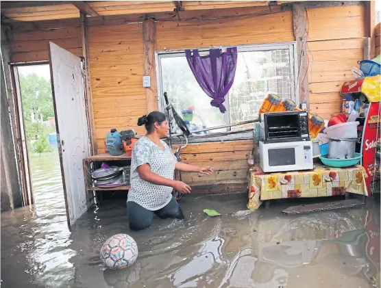  ?? Santiago Hafford ?? Así quedó la casa de Mónica Torrico, luego de las fuertes lluvias que comenzaron el sábado pasado